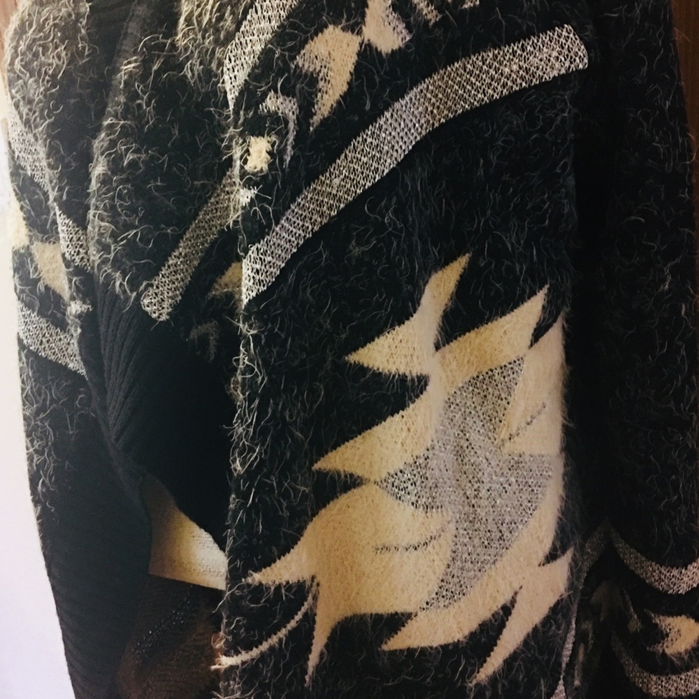 Cardigan - Picture 2 of 3